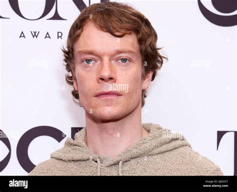 alfie allen|alfie allen hangmen.